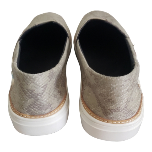 Tom’s , NWOT Parker slip on sneakers size 9 Neutral - Picture 5 of 5